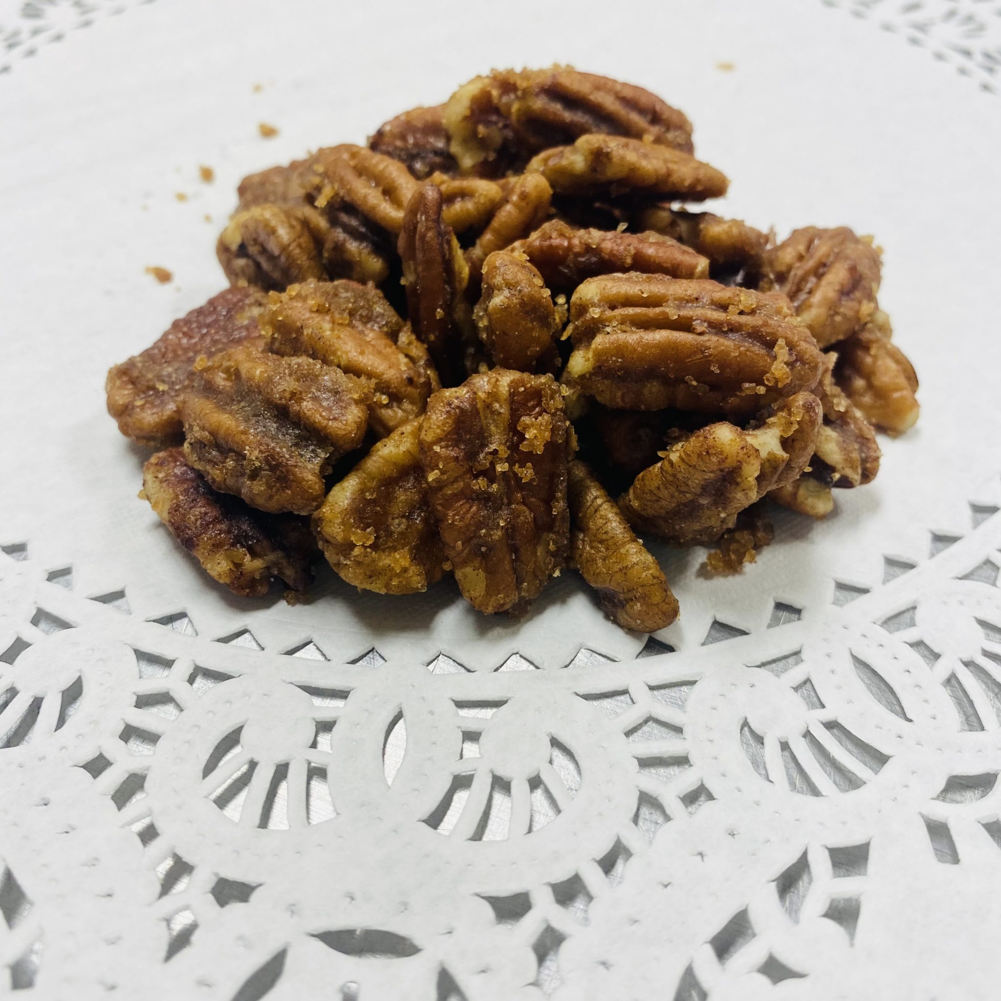 Sugarless deLite Candied Pecans with Swerve Sugarless Delite